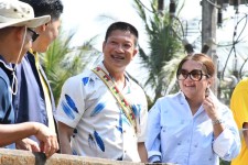 นายก อบจ.ตาก ลงพื้นที่สำรวจคลองลำห้วยบริเวณ ต.ท่าสายลวด อ.แม่สอด จ.ตาก