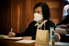 นายก อบจ.ตาก และ ผอ.อุทยานธรณีไม้กลายเป็นหินตาก นำเสนอข้อมูลกับคณะวิจัย เพื่อยกระดับการจัดการท่องเที่ยว