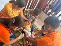 13 มี.ค.68 รพ.สต.บ้านสันป่าไร่ ออกหน่วยให้บริการฉีดวัคซีนเด็ก อายุ 2 เดือน ถึง 4 ปี เขต สสช.ห้วยกระทิง(หมู่ 6 ต.พระธาตุ) จำนวน 12 คน และเจาะเลือดตรวจ Hct , จ่ายยา para syr และ ferrous syr