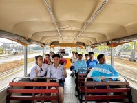 รถไฟนำเที่ยว อบจ.ตาก ออกบริการนำเที่ยวให้กับคณะครูและนักเรียนโรงเรียนเทศบาล 1 กิตติขจร