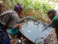 18/3/68 รพ.สต.บ้านสันป่าไร่ร่วมกับอาสาสมัครสาธารณสุข หมู่ที่2,3,5,6และ7 สำรวจและทำลายแหล่งเพาะพันธ์ลูกน้ำยุงลาย รอบที่ 2 ประจำเดือน มีนาคม 68