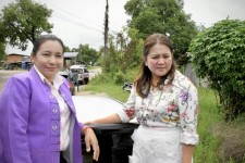 นายกจอย ลงพื้นที่ตรวจสอบสถานการณ์น้ำท่วม หมู่ 11 ต.โป่งแดง อ.เมือง จ.ตาก