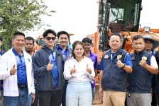 นายกจอย ลงพื้นที่ตรวจติดตามการทำงานของเครื่องจักรกลในพื้นที่ อ.แม่สอด จ.ตาก 