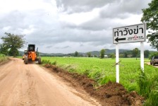 นายกจอย ลงพื้นที่ตรวจติดตามการทำงานของเครื่องจักรกลในพื้นที่ อ.แม่สอด จ.ตาก 