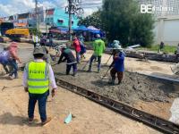 รายงานความก้าวหน้าโครงการฯ ลงทรายปรับระดับ ตั้งแบบข้างแล้วเทคอนกรีต