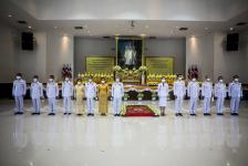 นายก อบจ.ตาก ร่วมพิธีวางพานพุ่มและพิธีถวายบังคม เนื่องในวันคล้ายวันพระบรมราชสมภพ พระบาทสมเด็จพระบรมชนกาธิเบศร มหาภูมิพลอดุลยเดชมหาราช บรมนาถบพิตร วันชาติ และวันพ่อแห่งชาติ 5 ธันวาคม 2564