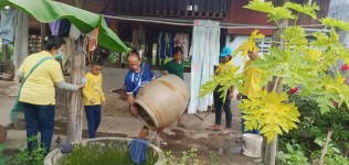 8 มิถุนายน 2568 รพ.สต.บ้านสันป่าไร่ร่วมกับอาสาสมัครสาธารณสุขหมู่ที่2,3,5,6และ7 ผู้นำชุมชน และจิตอาสา รณรงค์สำรวจและทำลายแหล่งเพาะพันธ์ลูกน้ำยุลาย จำนวน 697 หลังคาเรือน ภาชนะทั้งหมด 4460 ชิ้น พบลูกน้ำ 186 ชิ้น ภาชนะที่พบลูกน้ำยุงลายทำลายโดยการเทน้ำทิ้ง