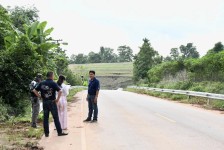 นายกจอย (นายก อบจ.ตาก) ลงพื้นที่ตรวจติดตั้งเครื่องหมายจราจรและอำนวยความปลอดภัย