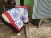 13 มิถุนายน 2568 รพ.สต.บ้านสันป่าไร่ร่วมกับอาสาสมัครสาธารณสุขหมู่ที่ 5 บ้านสันป่าไร่และอบต.พระธาตุ ออกควบคุมโรครอบที่1 เคส นส.พิชชญา ติ๊บลังกา ผลการดำเนินงาน บ้านผู้ป่วย ภาชนะทั้งหมด 17  ชิ้น ไม่พบลูกน้ำยุงลาย รอบบ้านผู้ป่วยรัศมี 100 เมตร หลังคาเรือนทั้งห