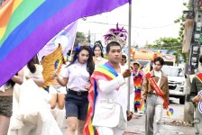 นายกจอย (นายก อบจ.ตาก) นำทีมอบจ. ตาก ร่วมงานแม่สอดไพรด์ 2025