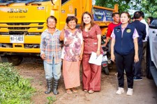 นายกจอย นายก อบจ.ตากสนับสนุนเครื่องจักรพร้อมน้ำมันเชื้อเพลิง ลงพื้นที่ช่วยเหลือพี่น้องประชาชน งบประมาณ 150,000 บาท