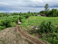 นายกจอย ลงพื้นที่ตรวจติดตามการทำงานของเครื่องจักรกลในพื้นที่ ต.แม่ระมาด อ.แม่ระมาด จ.ตาก 