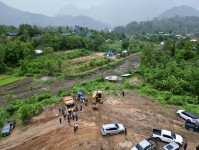  นายกจอย ลงพื้นที่ตรวจติดตามการทำงานของเครื่องจักรกลในพื้นที่ ต.ท่าสองยาง อ.ท่าสองยาง จ.ตาก 