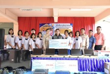 นายก อบจ.ตาก (นายกจอย) สนับสนุนงบประมาณมอบสื่อการเรียนการสอน 7 โรงเรียน ในอำเภอท่าสองยาง