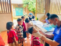 วันที่ 19,20,25และ27 มิถุนายน 2568 น.ส.พนิดา ตลับทอง เจ้าพนักงานทันตสาธารณสุขปฎิบัติงาน น.ส.โสภา วรนารถวิชัย ผู้ช่วยทันตกรรม จนท.รพ.สต.บ้านสันป่าไร่ ร่วมกับ จนท.ฝ่ายทันตกรรม รพ.แม่ระมาดและจนท.รพ.สต.บ้านทุ่งมะขามป้อม ออกให้บริการตรวจสุขภาพช่องปากประจำปี เค