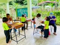 วันที่ 19,20,25และ27 มิถุนายน 2568 น.ส.พนิดา ตลับทอง เจ้าพนักงานทันตสาธารณสุขปฎิบัติงาน น.ส.โสภา วรนารถวิชัย ผู้ช่วยทันตกรรม จนท.รพ.สต.บ้านสันป่าไร่ ร่วมกับ จนท.ฝ่ายทันตกรรม รพ.แม่ระมาดและจนท.รพ.สต.บ้านทุ่งมะขามป้อม ออกให้บริการตรวจสุขภาพช่องปากประจำปี เค