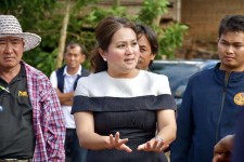 นายกจอย (นายก อบจ.ตาก) สนับสนุนเครื่องจักรกลพร้อมน้ำมันเชื้อเพลิง 86,000 บาท ในพื้นที่ ต.ช่องแคบ อ.พบพระ จ.ตาก 