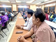 นายกอบจ.ตาก (นายกจอย) พบปะผู้เข้าร่วมโครงการส่งเสริมความรู้ด้านการมีส่วนร่วมในการพัฒนาท้องถิ่นจังหวัดตาก