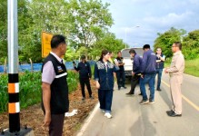 นายกจอย (นายก อบจ.ตาก) ลงพื้นที่ตรวจติดตามโครงการถนนปลอดภัย ติดตั้งไฟฟ้าส่องในพื้นที่บ้านแม่ละเมา-บ้านปางส้าน อ.แม่สอด งบประมาณ 473,500 บาท 