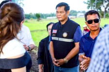 นายก อบจ.ตาก (นายกจอย) ลงพื้นที่ ติดตามการทำงานของเครื่องจักร ขุดลอกลำเมืองสาธารณะ พื้นที่บริเวณนาทุ่งหลวง ตำบลป่ามะม่วง งบประมาณ จำนวน 52,666 บาท