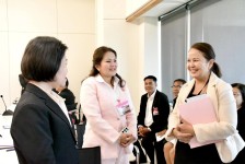 (นายกจอย) นายกองค์การบริหารส่วนจังหวัดตากเข้าประชุมชี้แจงต่อคณะอนุกรรมาธิการจังหวัด