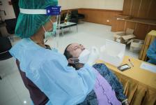 อบจ.ตาก ตรวจคัดกรองด้วยชุดตรวจ Atigen Test Kid (ATK) ให้แก่บุคลากรในสังกัด ตามนโยบาย นายก อบจ.ตาก เพื่อป้องกันการแพร่ระบาดของโรค covid-19