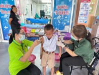 23 ก.ค.68 รพ.สต.บ้านสันป่าไร่ ฉีดวัคซีนให้แก่นักเรียน ชั้น ป.1 และ ป.2 ปีการศึกษา 2568 (ที่ไม่มีประวัติการได้รับวัคซีน/มีประวัติได้รับวัคซีนไม่ครบตามเกณฑ์) ครั้งที่ 1 จำนวน 4 ร.ร. 28 ราย