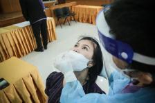 อบจ.ตาก ตรวจคัดกรองด้วยชุดตรวจ Atigen Test Kid (ATK) ให้แก่บุคลากรในสังกัด ตามนโยบาย นายก อบจ.ตาก เพื่อป้องกันการแพร่ระบาดของโรค covid-19