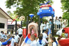 นายก อบจ.ตาก (นายกจอย) สนับสนุนงบประมาณ 200,000 บาท จัดซื้อพร้อมส่งมอบสื่อการเรียนการสอน ให้แก่โรงเรียนสว่างวิทยา 