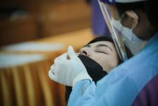 อบจ.ตาก ตรวจคัดกรองด้วยชุดตรวจ Atigen Test Kid (ATK) ให้แก่บุคลากรในสังกัด ตามนโยบาย นายก อบจ.ตาก เพื่อป้องกันการแพร่ระบาดของโรค covid-19