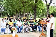 นายก อบจ.ตาก (นายกจอย) สนับสนุนงบประมาณ จำนวน 200,000 บาท จัดซื้อสื่อการเรียนการสอน ให้แก่โรงเรียนบ้านทุ่งกระเชาะ อ.บ้านตาก