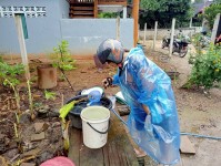 18 สิงหาคม 2568 รพ.สต.บ้านสันป่าไร่ ร่วมกับอาสาสมัครสาธารณสุขหมู่ที่2,3,5,6และ7 รณรงค์สำรวจและทำลายแหล่งเพาะพันธ์ลูกน้ำยุงลาย รอบที่ 2 เดือน สิงหาคม 2568