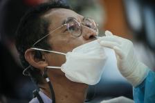 อบจ.ตาก ตรวจคัดกรองด้วยชุดตรวจ Atigen Test Kid (ATK) ให้แก่บุคลากรในสังกัด ตามนโยบาย นายก อบจ.ตาก เพื่อป้องกันการแพร่ระบาดของโรค covid-19