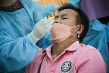 อบจ.ตาก ตรวจคัดกรองด้วยชุดตรวจ Atigen Test Kid (ATK) ให้แก่บุคลากรในสังกัด ตามนโยบาย นายก อบจ.ตาก เพื่อป้องกันการแพร่ระบาดของโรค covid-19