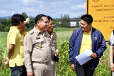 นายกจอย (นายก อบจ.ตาก) ลงพื้นที่ตรวจติดตามโครงการปรับปรุงถนนโดยซ่อมแซมเป็นผิวทางแอสฟัลท์ติกคอนกรีต ในพื้นที่ อ.แม่สอด จ.ตาก งบประมาณ 6,242,000 บาท