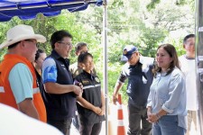 นายกจอย (นายก อบจ.ตาก) ประชุมหารือเตรียมความพร้อมอุทกภัยในพื้นที่ ต.วังหมัน อ.สามเงา