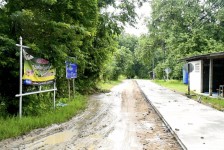 นายกจอย (นายกอบจ.ตาก) ตรวจติดตามโครงการปรับปรุงถนนโดยซ่อมแขมเป็นผิวทางคอนกรีตเสริมเหล็ก พื้นที่ ต.ตลุกกลางทุ่ง เชื่อม ต.น้ำรึม งบประมาณ 465,000 บาท