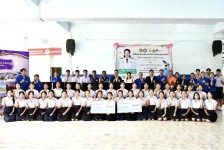 อบจ.ตาก สนับสนุนงบประมาณ 400,000 บาท มอบสื่อการเรียนการสอนแก่โรงเรียนในอำเภอท่าสองยาง ยกระดับคุณภาพการศึกษาในพื้นที่”