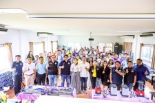 นายก อบจ.ตาก (นายกจอย) เป็นประธานในพิธีมอบเครื่องมือพื้นฐานชุดการฝึก (เครื่องมือทำมาหากิน) เพื่อการประกอบอาชีพ