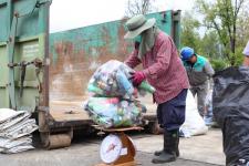 นายกองค์การบริหารส่วนจังหวัดตาก เป็นประธานในพิธีเปิดโครงการบริหารจัดการขยะมูลฝอยรวมและของเสียอันตรายชุมชน ประจำปีงบประมาณ พ.ศ. 2565