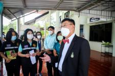 นายกองค์การบริหารส่วนจังหวัดตาก พร้อมด้วย คณะผู้บริหารและเจ้าหน้าที่ องค์การบริหารส่วนจังหวัดตาก ลงพื้นที่ตรวจเยี่ยมและให้กำลังใจเจ้าหน้าที่ผู้ปฏิบัติงาน ตามแผนการตรวจเยี่ยมพื้นที่ สถานีอนามัยเฉลิมพระเกียรติฯ และโรงพยาบาลส่งเสริมสุขภาพตำบล