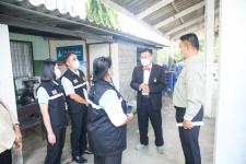 นายกองค์การบริหารส่วนจังหวัดตาก พร้อมด้วย คณะผู้บริหารและเจ้าหน้าที่ องค์การบริหารส่วนจังหวัดตาก ลงพื้นที่ตรวจเยี่ยมและให้กำลังใจเจ้าหน้าที่ผู้ปฏิบัติงาน ตามแผนการตรวจเยี่ยมพื้นที่ สถานีอนามัยเฉลิมพระเกียรติฯ และโรงพยาบาลส่งเสริมสุขภาพตำบล