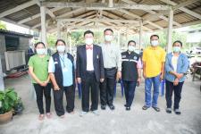 นายกองค์การบริหารส่วนจังหวัดตาก พร้อมด้วย คณะผู้บริหารและเจ้าหน้าที่ องค์การบริหารส่วนจังหวัดตาก ลงพื้นที่ตรวจเยี่ยมและให้กำลังใจเจ้าหน้าที่ผู้ปฏิบัติงาน ตามแผนการตรวจเยี่ยมพื้นที่ สถานีอนามัยเฉลิมพระเกียรติฯ และโรงพยาบาลส่งเสริมสุขภาพตำบล