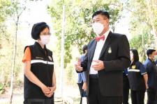 นายณัฐวุฒิ ทวีเกื้อกูลกิจ นายกองค์การบริหารส่วนจังหวัดตาก ในฐานะผู้อำนวยการอุทยานธรณีไม้กลายเป็นหินตาก เป็นประธานในพิธีเปิดโครงการอบรมมัคคุเทศก์คืนถิ่น รุ่นที่ 1 ประจำปีงบประมาณ พ.ศ. 2565