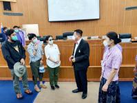 องค์การบริหารส่วนจังหวัดตาก ให้การต้อนรับคุณจณิน วัฒนปฤดา ประชาสัมพันธ์สมาคมธรณีวิทยาแห่งประเทศไทย พร้อมด้วยคณะ ในการหารือแนวทางการจัดทำสื่อประชาสัมพันธ์ นำเสนอข้อมูลอุทยานธรณีไม้กลายเป็นหินตาก