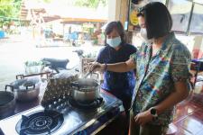 รองนายกองค์การบริหารส่วนจังหวัดตาก เป็นประธานในพิธีเปิดโครงการฝึกอบรมทักษะและพัฒนาคุณภาพชีวิตคนพิการ ประจำปีงบประมาณ พ.ศ. 2565 รุ่นที่ 2