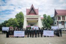 องค์การบริหารส่วนจังหวัดตาก ร่วมกันแสดงสัญลักษณ์ด้วยการแต่งกายชุดดำ พร้อมจัดทำป้ายข้อความเรียกร้องให้แก้ไขปัญหาอุปสรรคในการถ่ายโอนโรงพยาบาลส่งเสริมสุขภาพตำบล