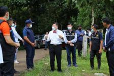 นายก อบจ.ตาก ลงพื้นที่สำรวจความเสียหาย และเร่งจัดหางบประมาณก่อสร้างสะพานข้ามลำห้วย ในพื้นที่ อำเภออุ้มผาง