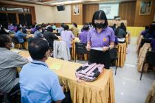 นายกองค์การบริหารส่วนจังหวัดตาก เป็นประธานในพิธีเปิดโครงการฝึกอบรมส่งเสริมการดูแลสุขภาพอนามัยที่ดีของสตรีและบุคคลในครอบครัว ประจำปีงบประมาณ พ.ศ. 2565 พร้อมด้วยว่าที่ ดร.ฑีฆะพล ทวีเกื้อกูลกิจ รองนายกองค์การบริหารส่วนจังหวัดตาก 