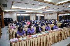 นายกองค์การบริหารส่วนจังหวัดตาก เป็นประธานในพิธีเปิดโครงการฝึกอบรมส่งเสริมการดูแลสุขภาพอนามัยที่ดีของสตรีและบุคคลในครอบครัว ประจำปีงบประมาณ พ.ศ. 2565 พร้อมด้วยว่าที่ ดร.ฑีฆะพล ทวีเกื้อกูลกิจ รองนายกองค์การบริหารส่วนจังหวัดตาก 